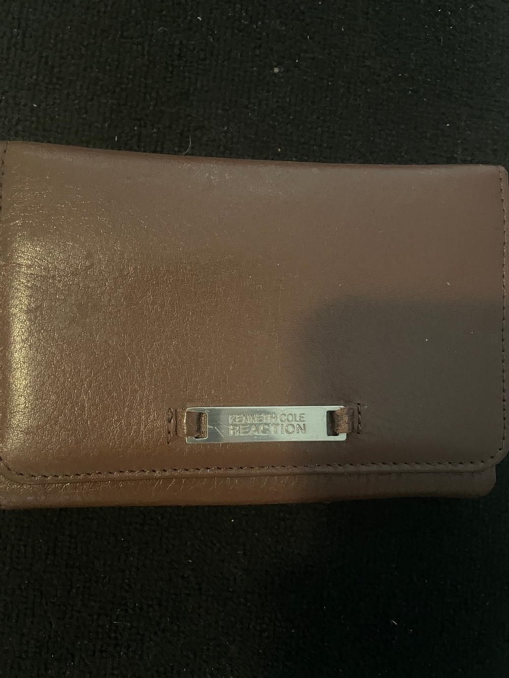 Kenneth Cole Reaction Brown Leather Fold Wallet with Silver Logo Plate